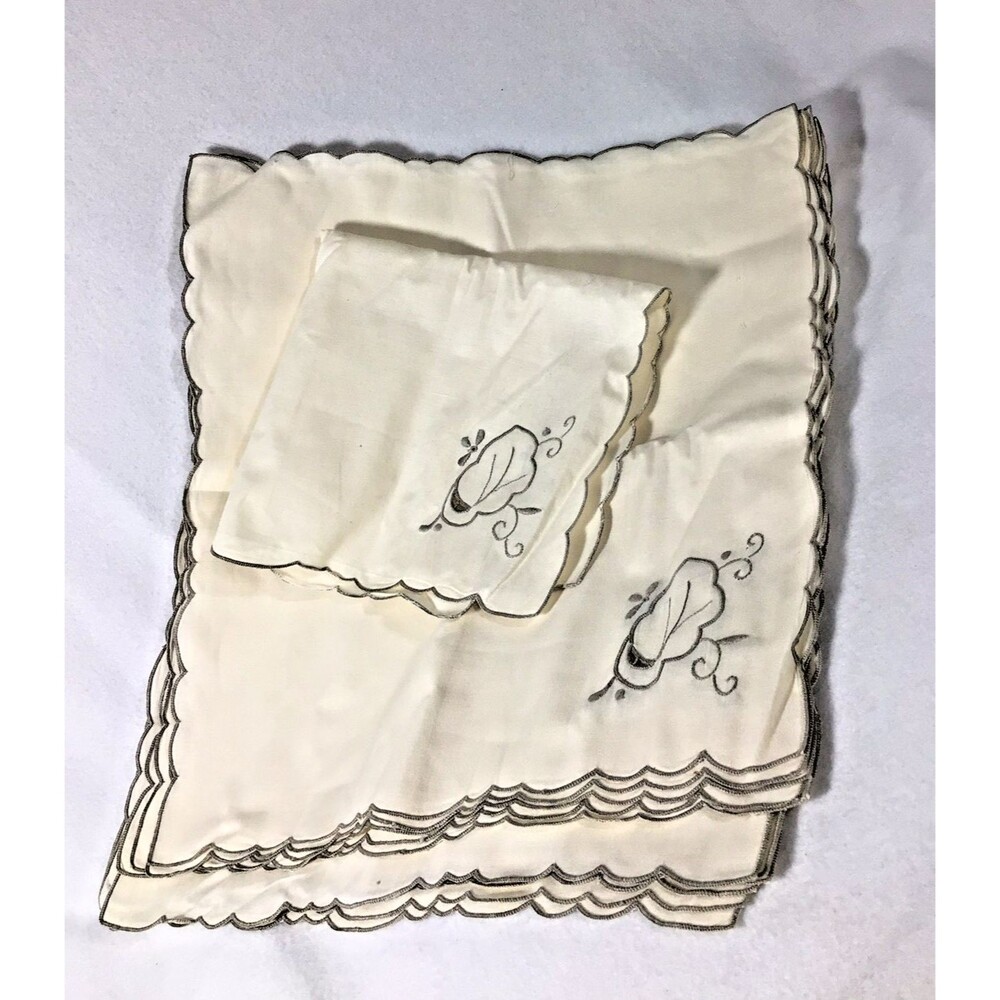 Vintage Cream Cotton Napkin Set 12pc Scalloped Embroidered Table Decor 15 x 15 " - Picture 4 of 12